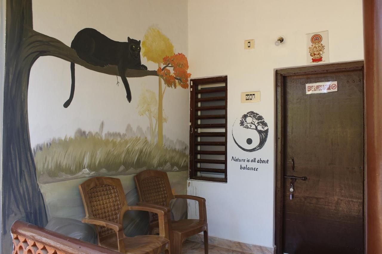 Tusker Tribe Hostel Gokarna  Zewnętrze zdjęcie