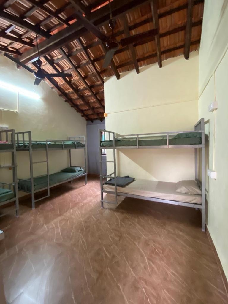 Tusker Tribe Hostel Gokarna  Zewnętrze zdjęcie